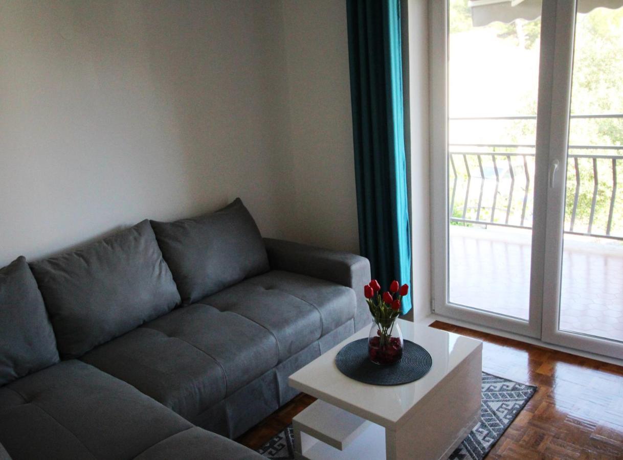 Molo View Apartment Ровинь Экстерьер фото