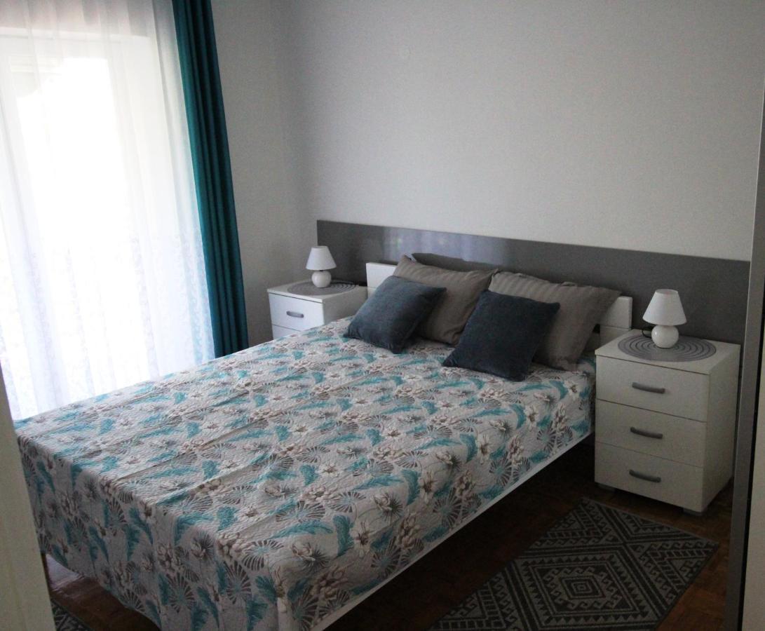 Molo View Apartment Ровинь Экстерьер фото