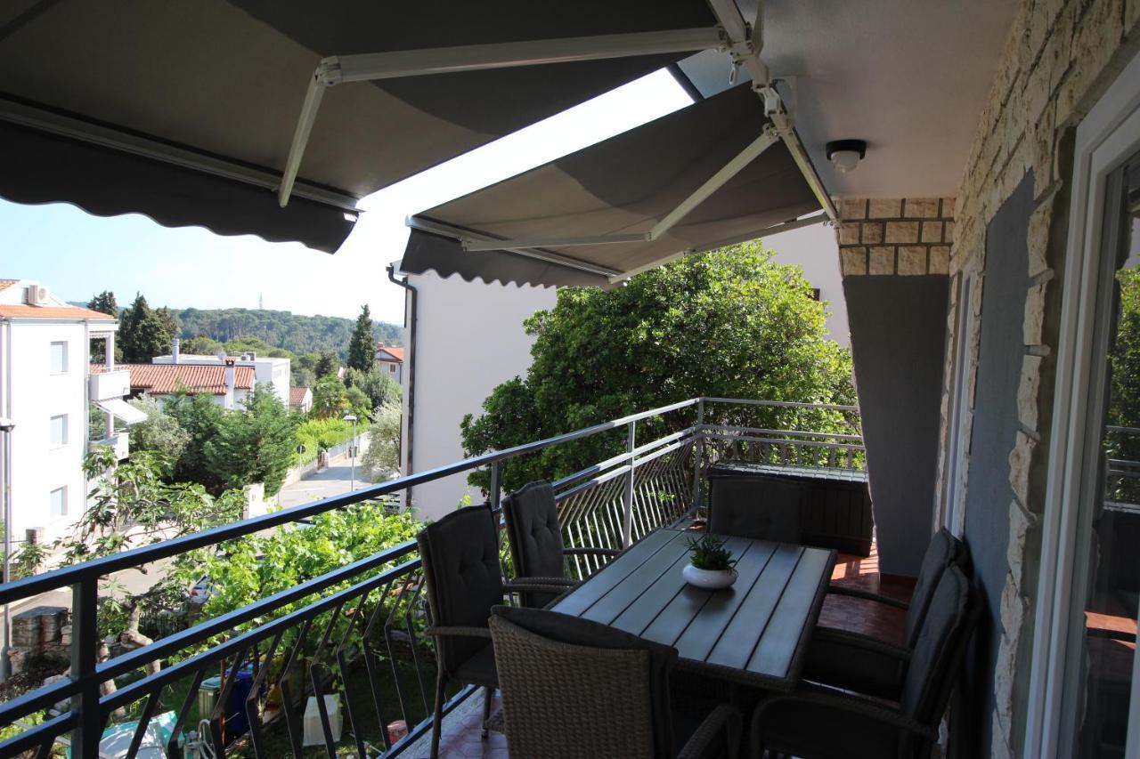 Molo View Apartment Ровинь Экстерьер фото