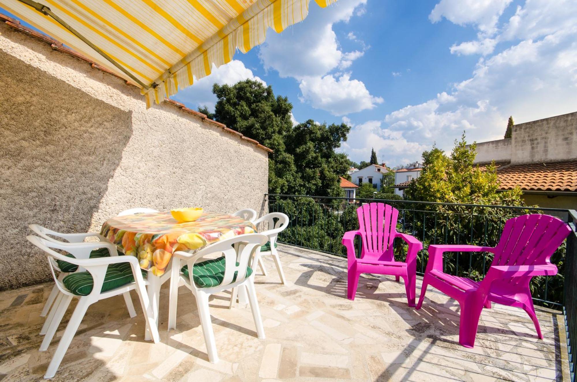 Molo View Apartment Ровинь Экстерьер фото